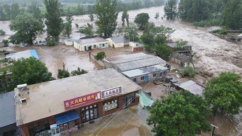 一村500多人遭洪水围困
