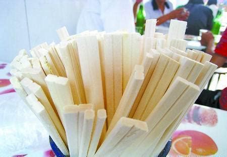 一次性筷子属于白色污染吗