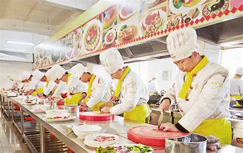 上海厨房打荷多少工资