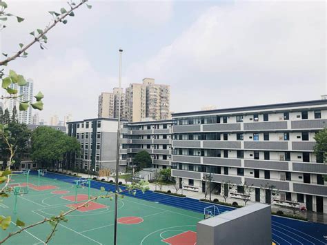 上海市北中学附近新房