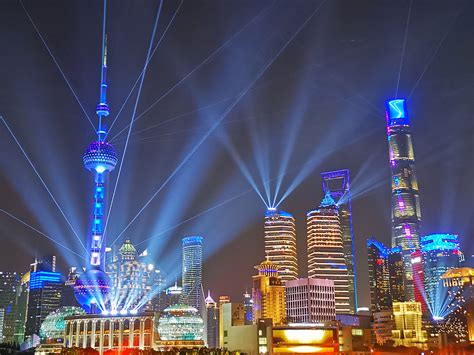 上海灯光秀的正确方式