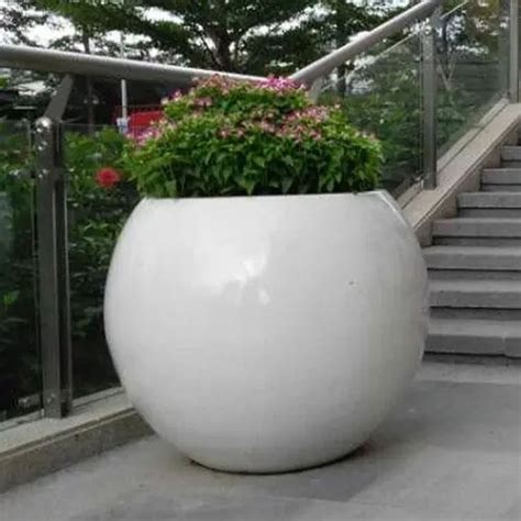 上海玻璃钢花盆定做