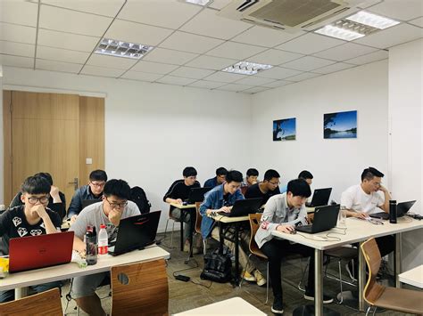 上海设计网站培训学校