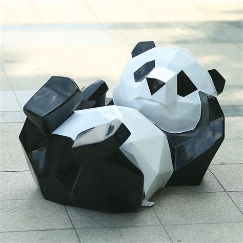 不锈钢几何雕塑熊猫厂家