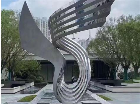 不锈钢抽象校园雕塑