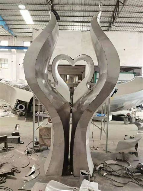 不锈钢雕塑工艺品加工