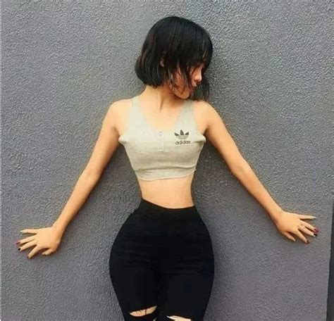 世界上最细的女人腰多少厘米