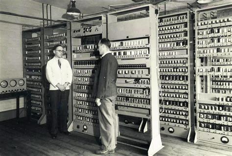 世界上第一台电子数字计算机