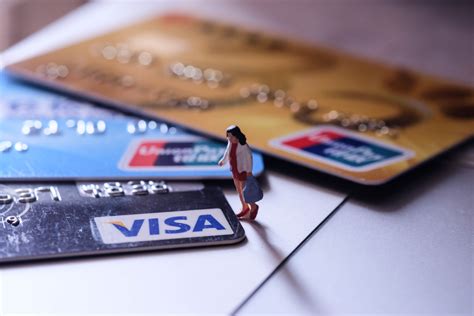 个人消费贷信用卡