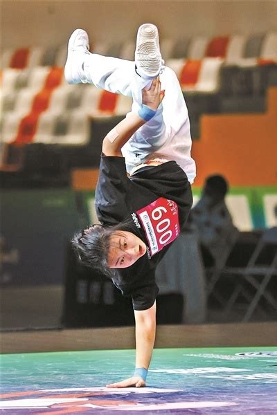 中国女孩霹雳舞世界冠军