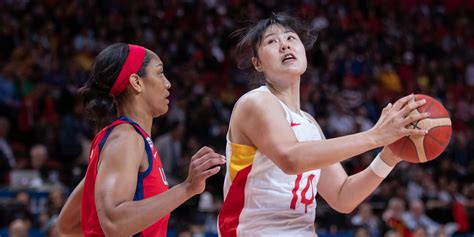 中国女篮首次战胜美国女篮