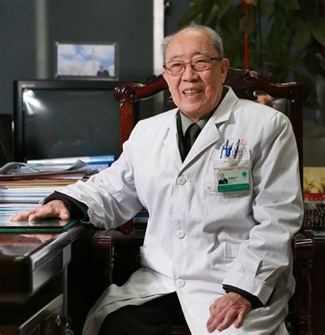 中国最著名的肝胆外科专家叫什么