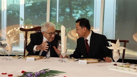 中国驻美大使为基辛格过百岁寿宴