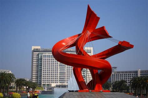 丽江铝合金雕塑