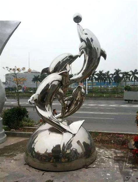 云南大型雕塑玻璃钢