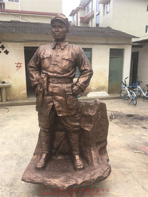 云南铸铜雕塑厂家