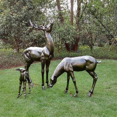 仿铜鹿雕塑