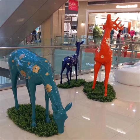佛山商场玻璃钢动物雕塑