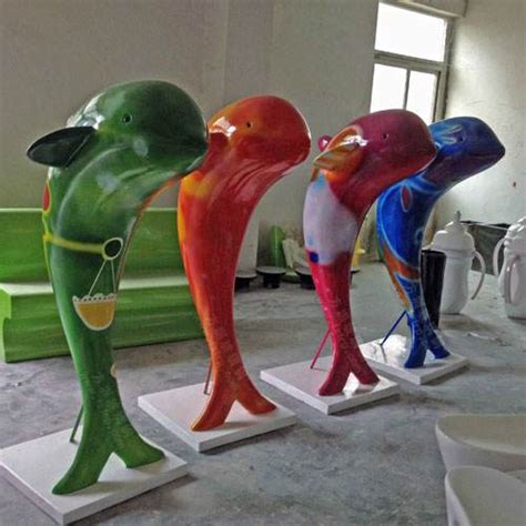 佳木斯校园玻璃钢雕塑公司