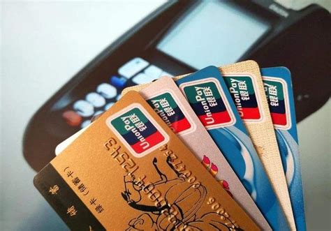 信用卡办理要银行卡流水吗