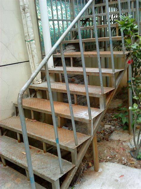 做个楼梯最便宜多少钱
