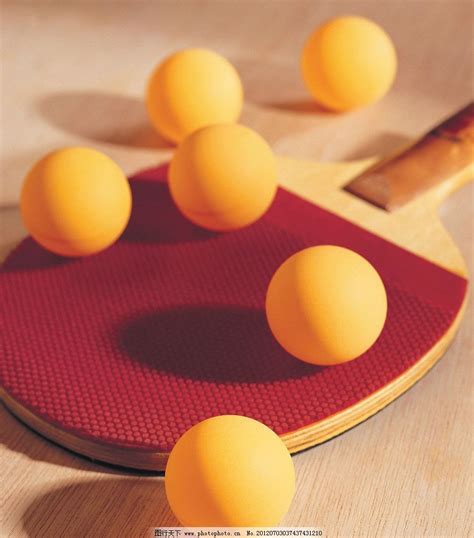 八个乒乓球的图片
