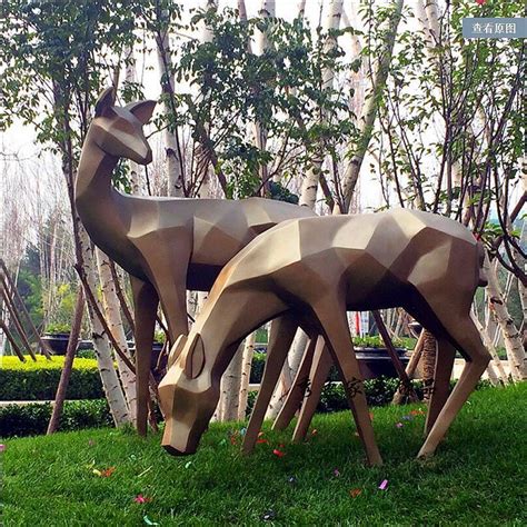 公园玻璃钢动物雕塑要求