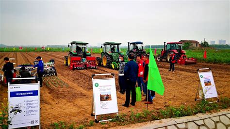 农机局与农业技术推广中心