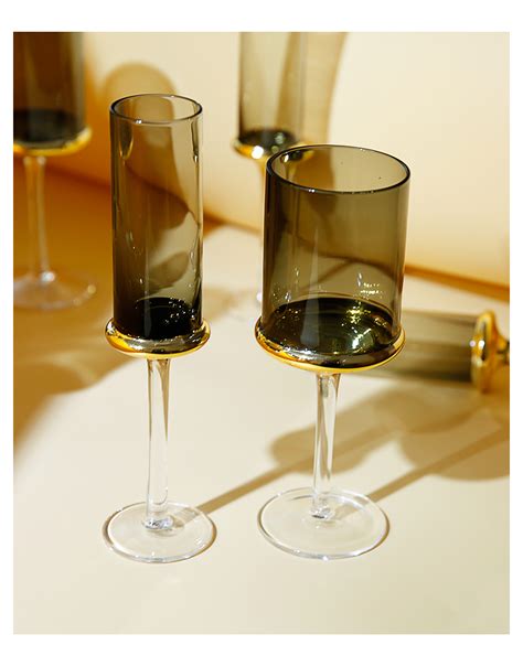 创意浮雕玻璃红酒杯