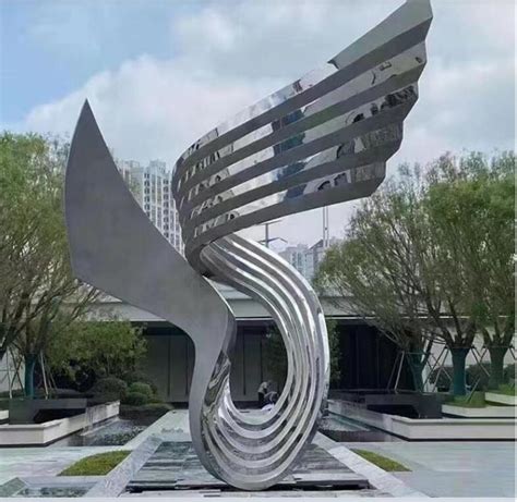 北京不锈钢小品雕塑生产公司