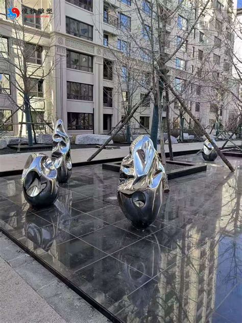 北京不锈钢镜面雕塑制作