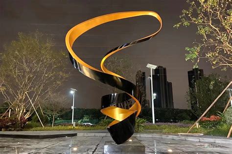 北京大型不锈钢雕塑