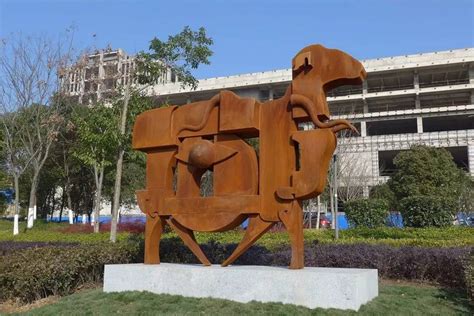 北京大型耐候钢雕塑