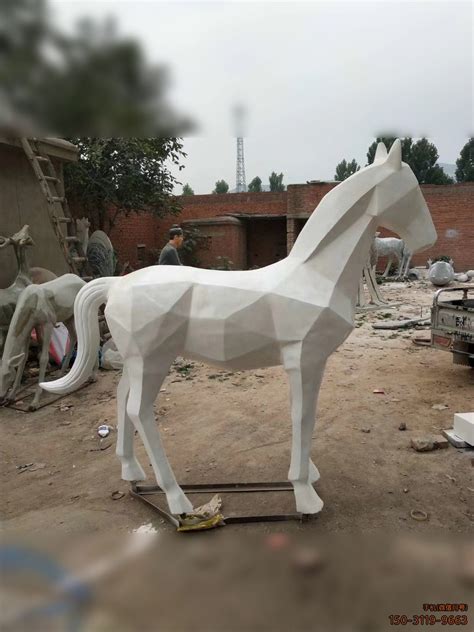 北京玻璃钢动物雕塑厂家