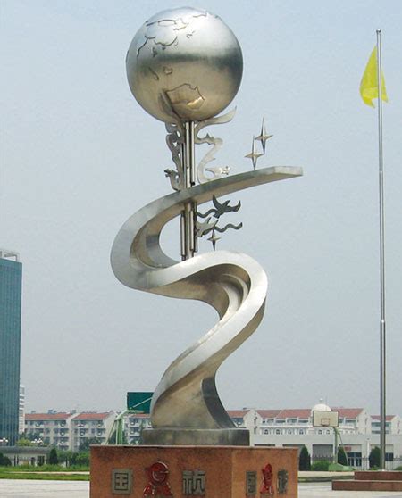 南京不锈钢雕塑报价