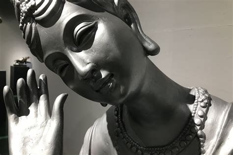 南京佛像不锈钢雕塑生产厂家