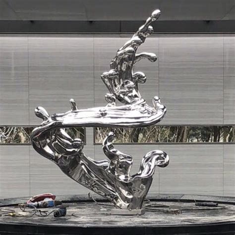 南京大型不锈钢雕塑