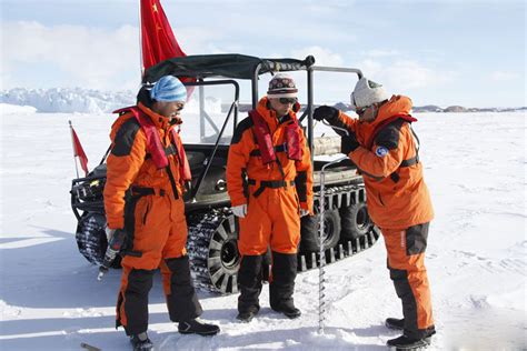 南极科考队什么时候出发