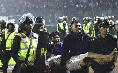 印尼球迷冲突死亡人数确定为131人