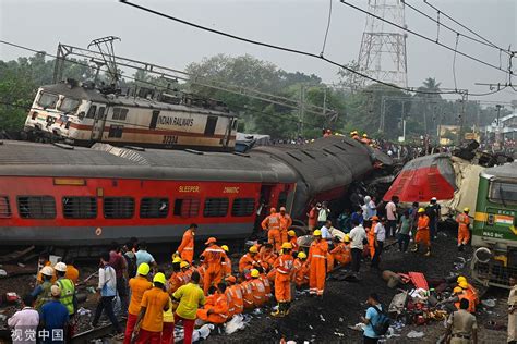 印度火车事故检查员