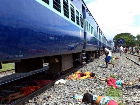 印度15人死在火车上