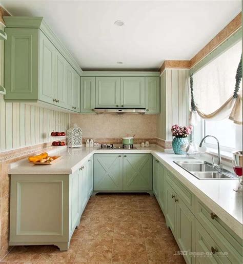厨房绿色柜子和什么颜色搭配