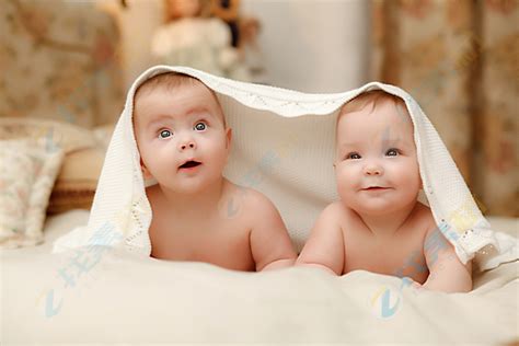 双胞胎宝宝女宝宝起名大全