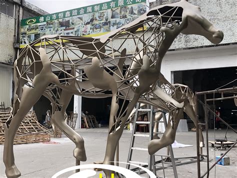 台州不锈钢马雕塑定制厂家