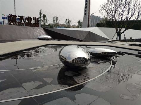 商丘大型玻璃钢雕塑