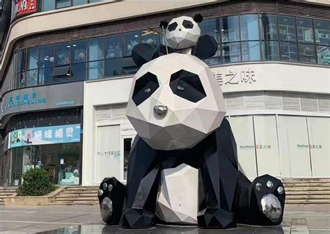 四川熊猫雕塑公司