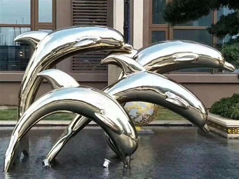 四川白钢海豚雕塑定制