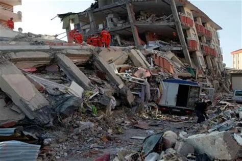 土耳其发生7.8级地震伤亡人数