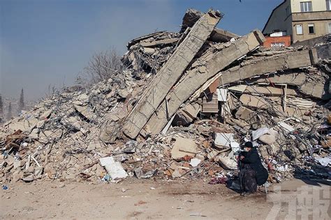 土耳其  “抗震”住宅倒塌