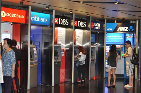 在新加坡可以开银行卡吗